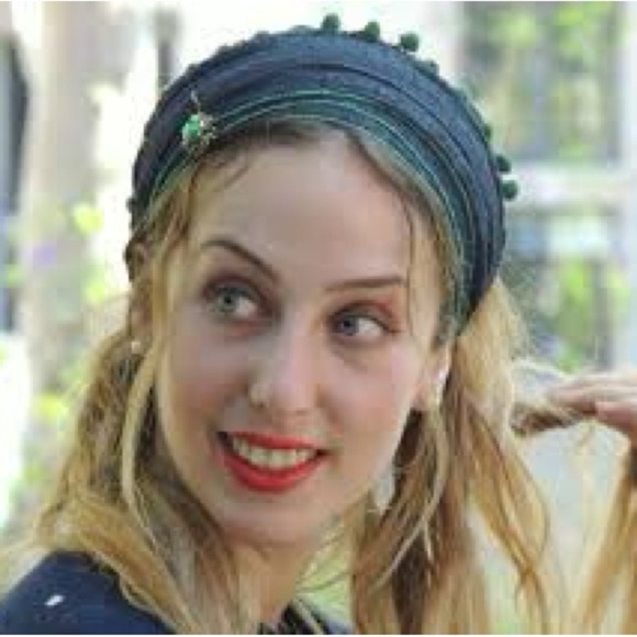 Lovely Black & Green Lace Handmade Mitpachat Head Covering-Scarf-Tichel Headband - Picture 3 of 10